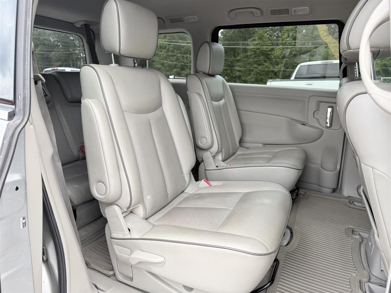 Nissan Quest  2015