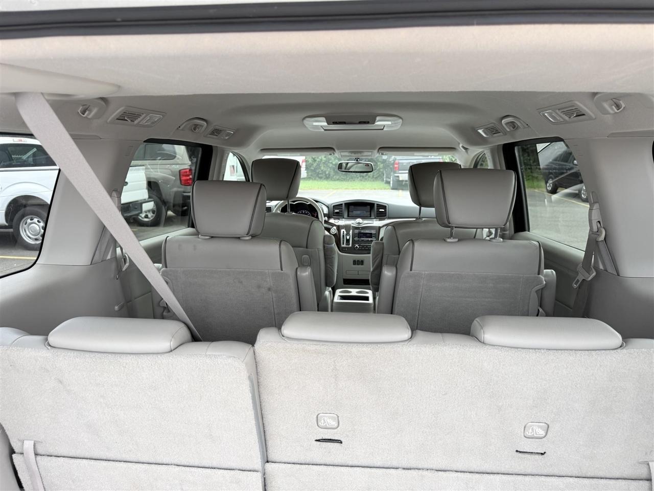 Nissan Quest  2015