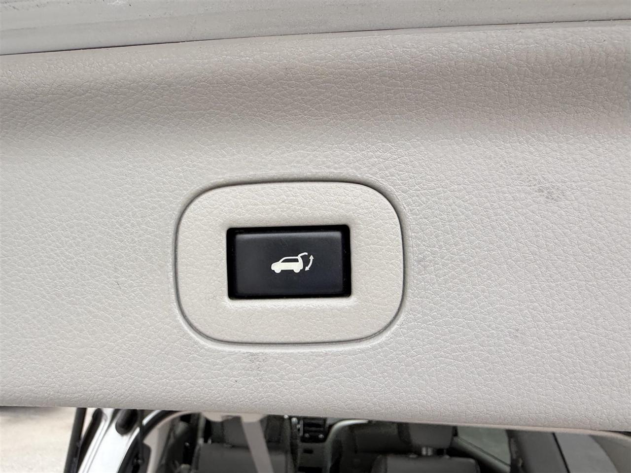 Nissan Quest  2015