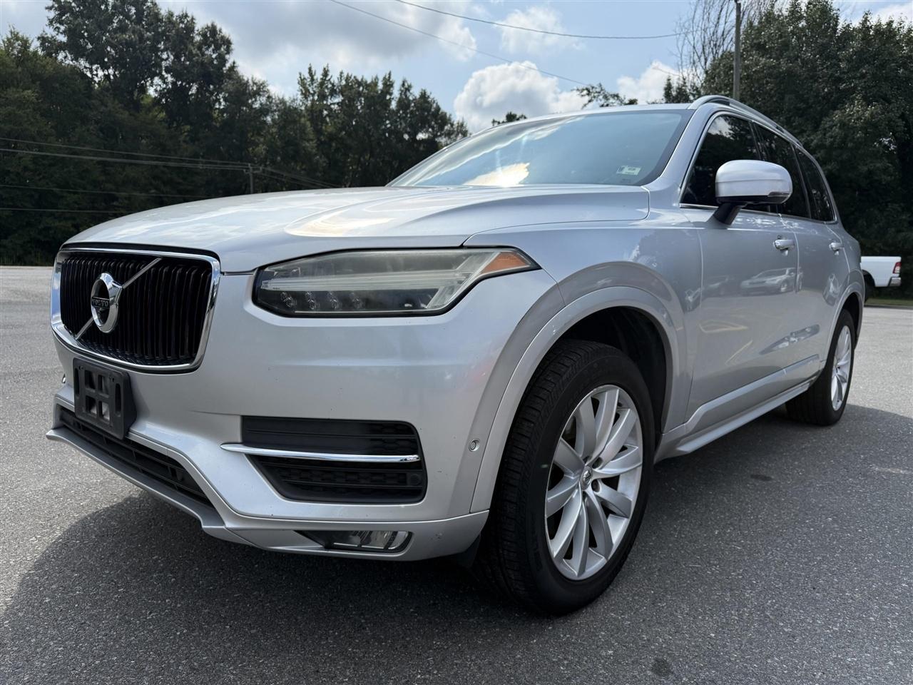 2017 Volvo XC90 Momentum