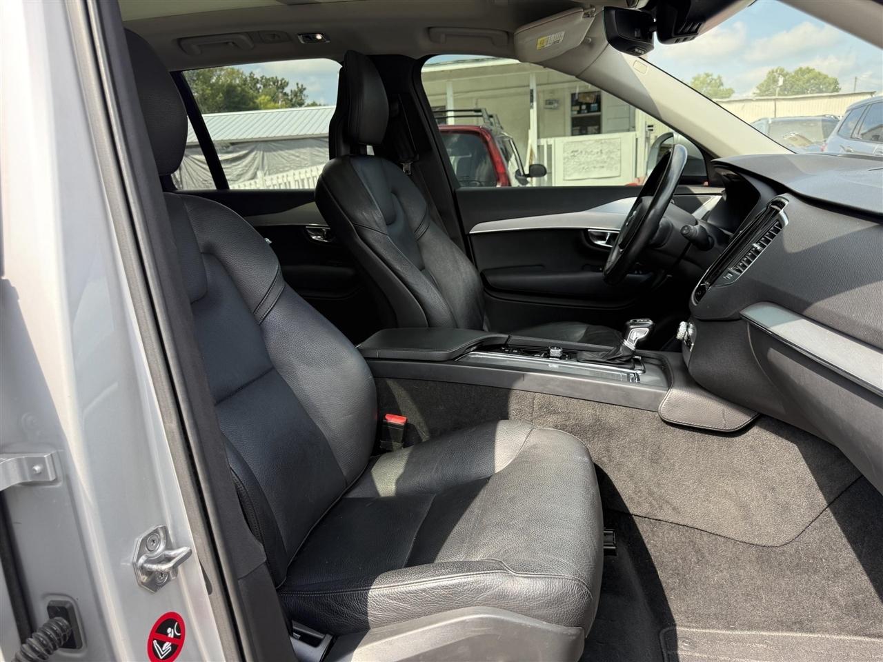 Volvo XC90  2017