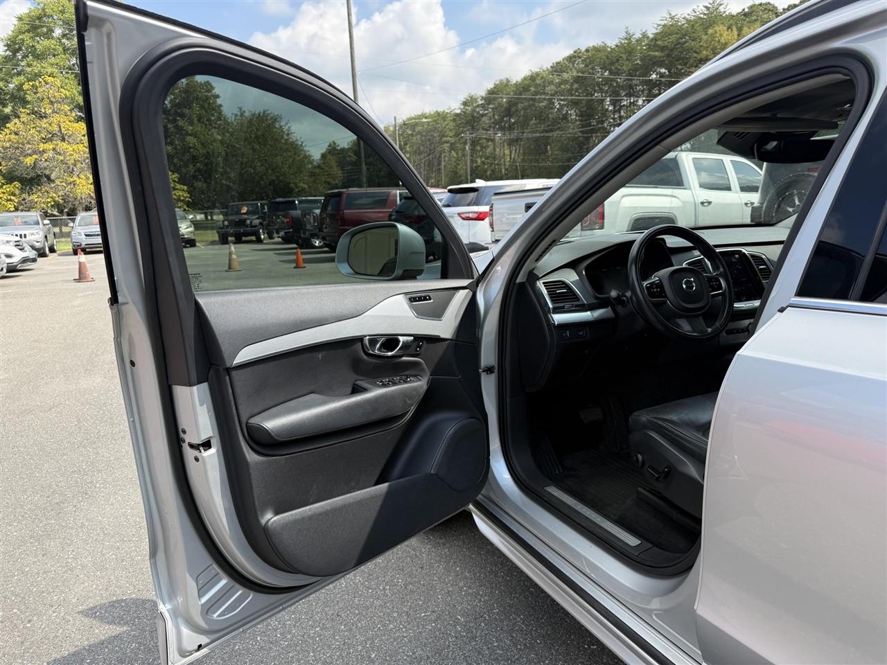 Volvo XC90  2017