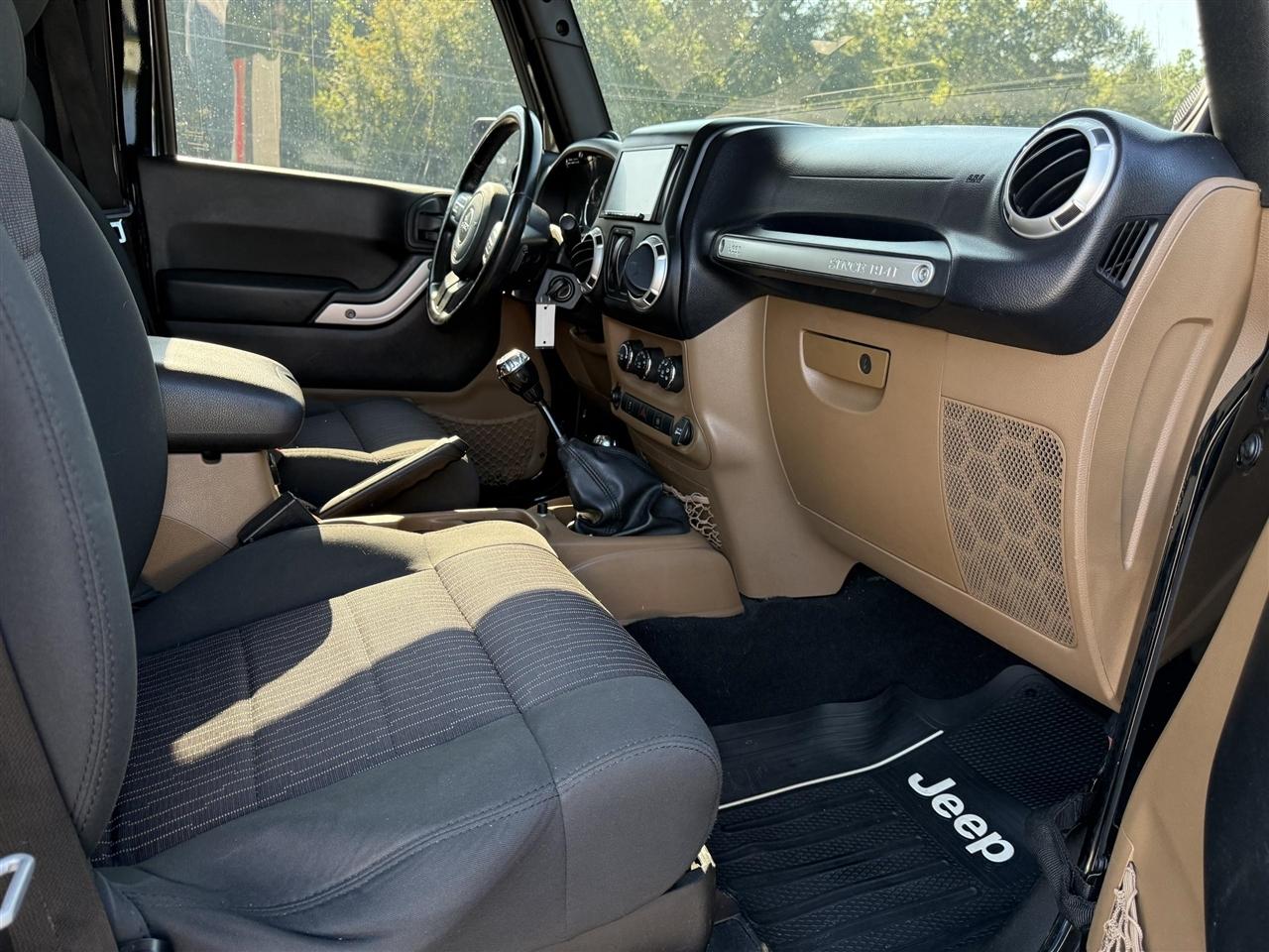 Jeep Wrangler  2012