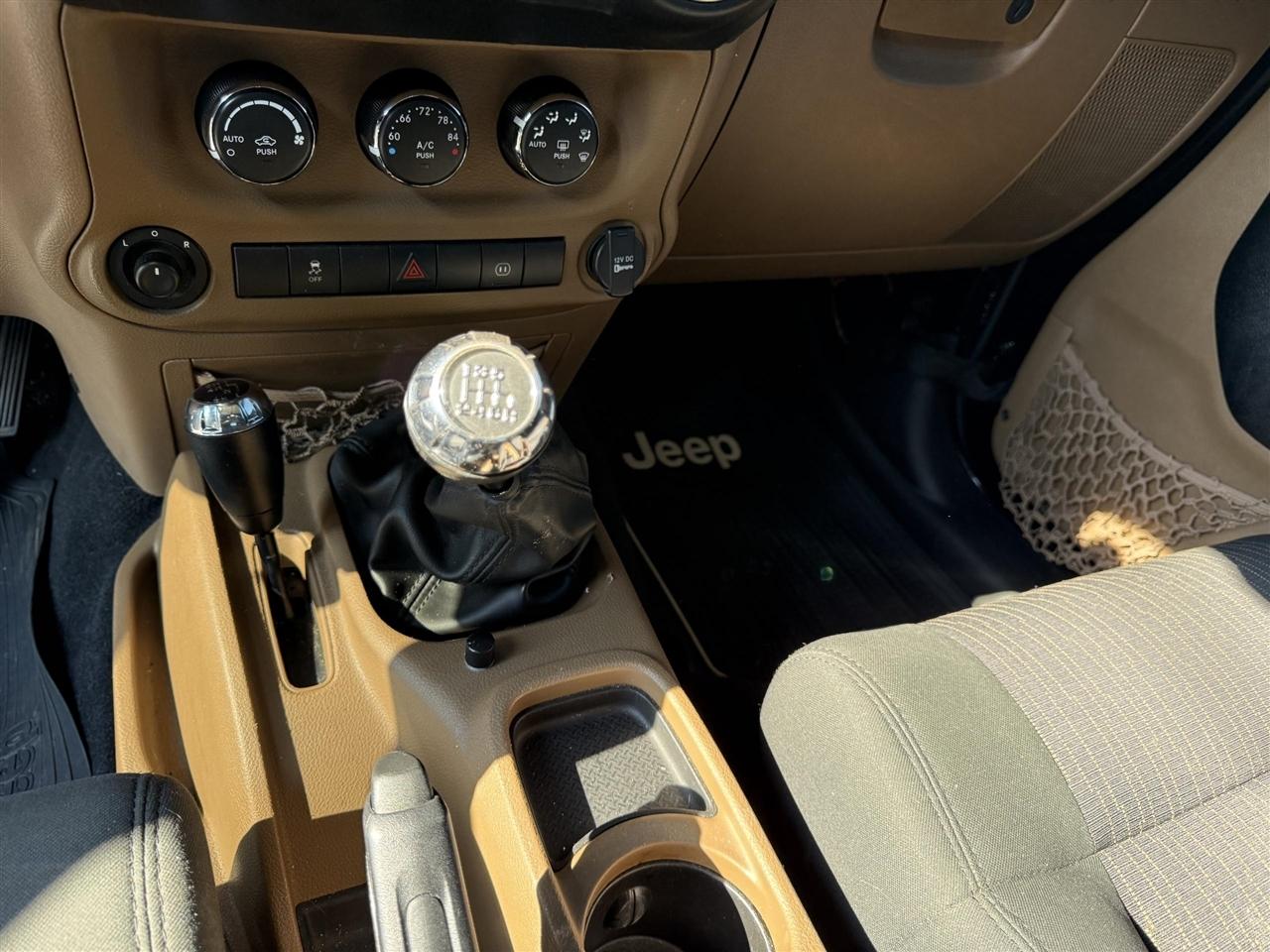 Jeep Wrangler  2012