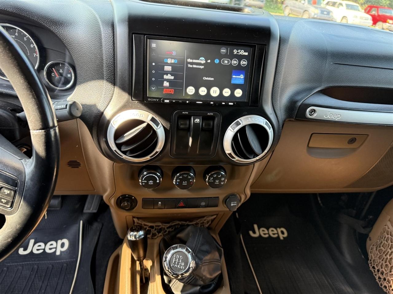 Jeep Wrangler  2012