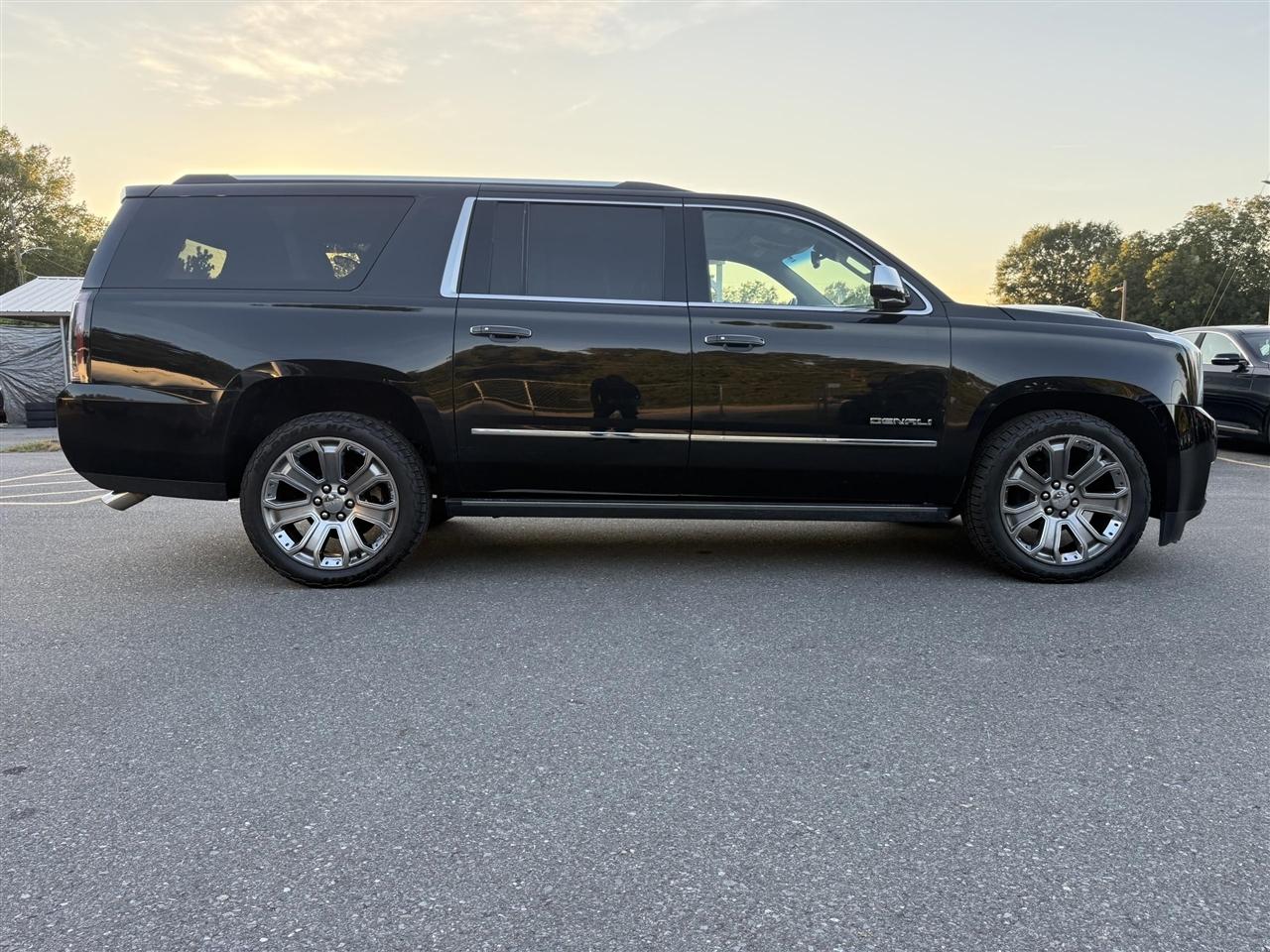 GMC Yukon Denali  2015