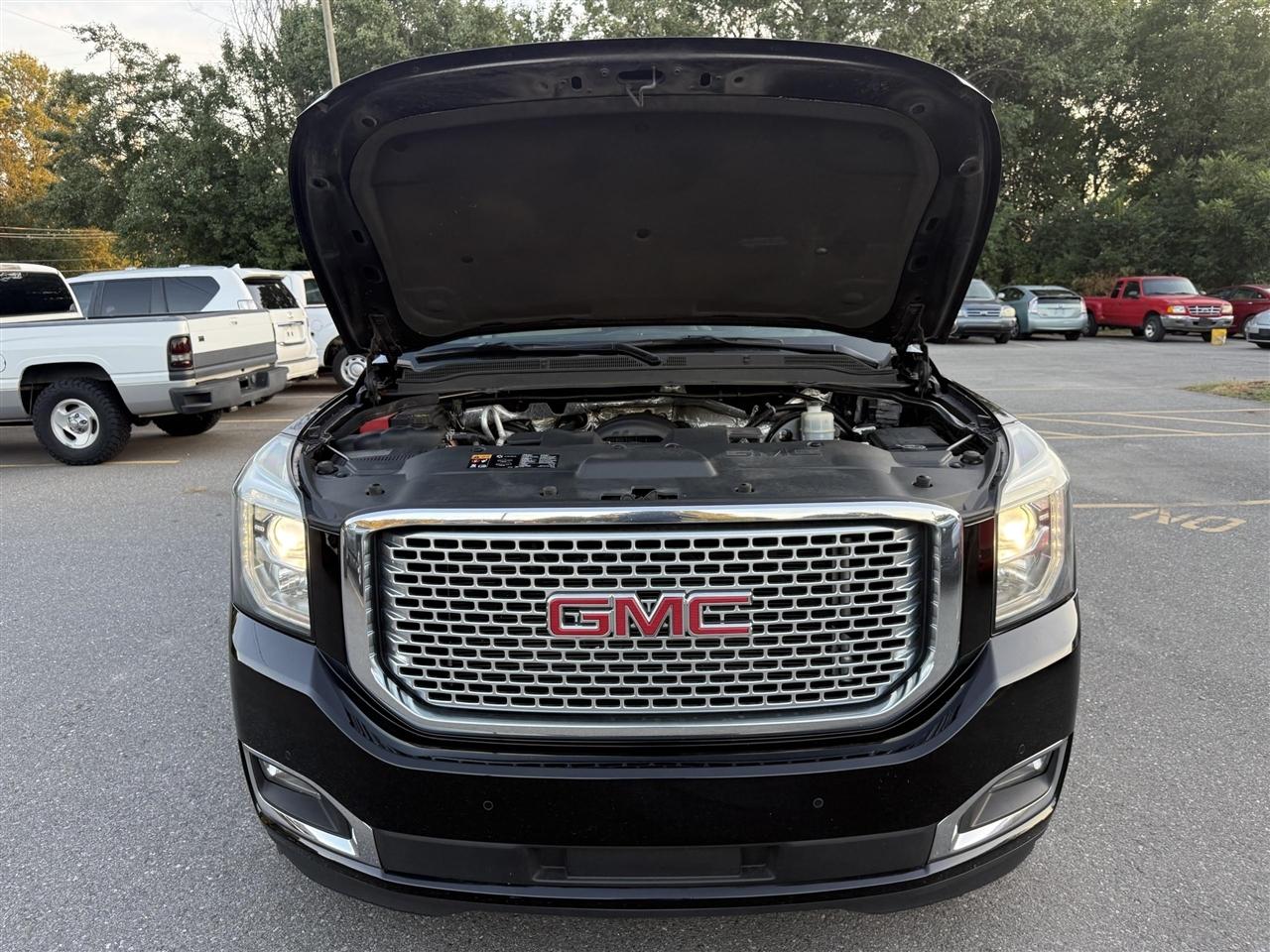 GMC Yukon Denali  2015