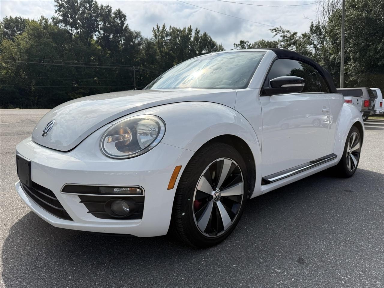 Volkswagen Beetle  2013