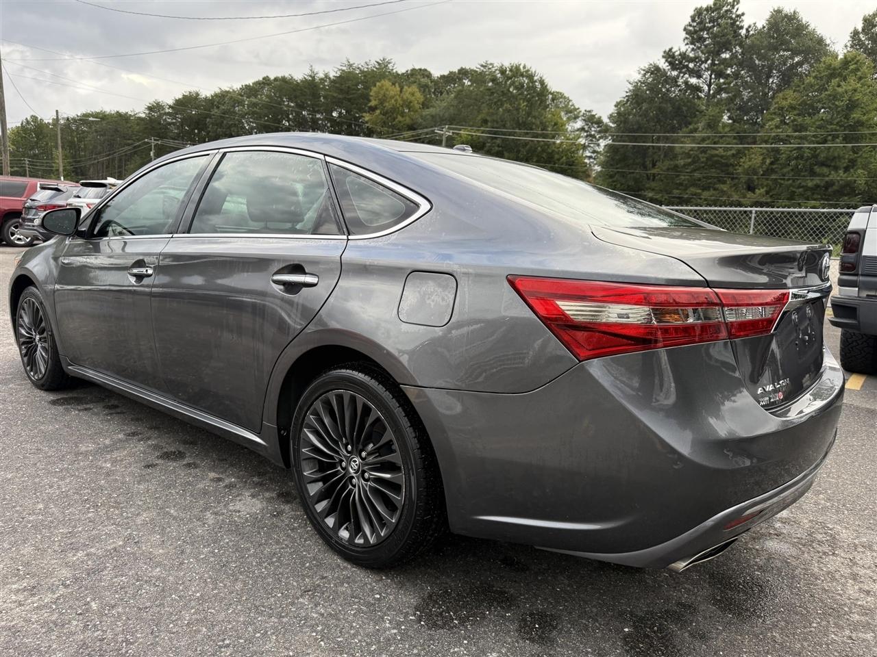 Toyota Avalon  2016