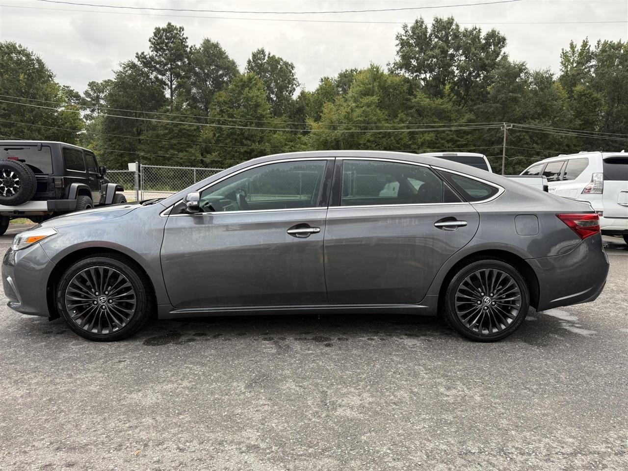 Toyota Avalon  2016