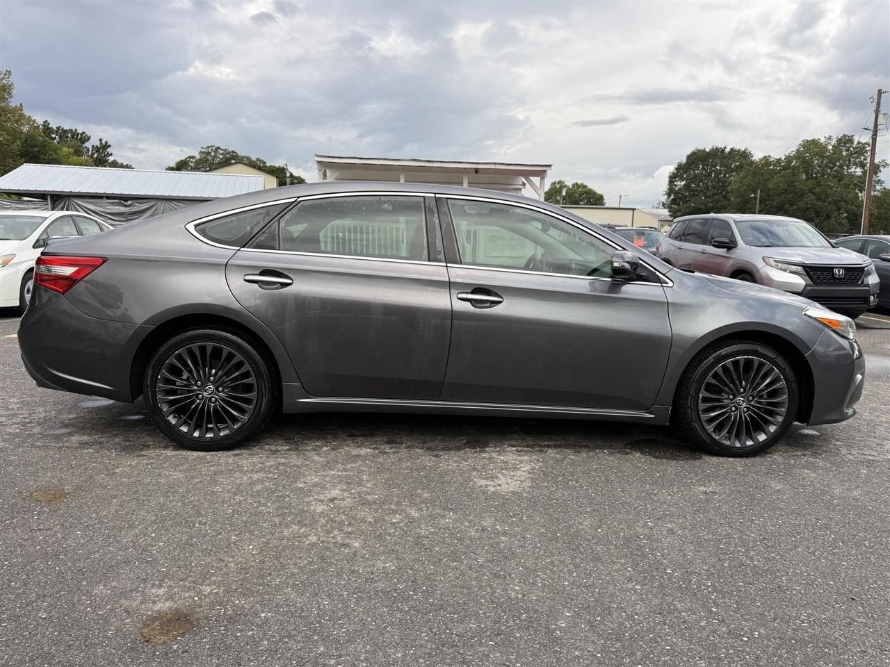 Toyota Avalon  2016