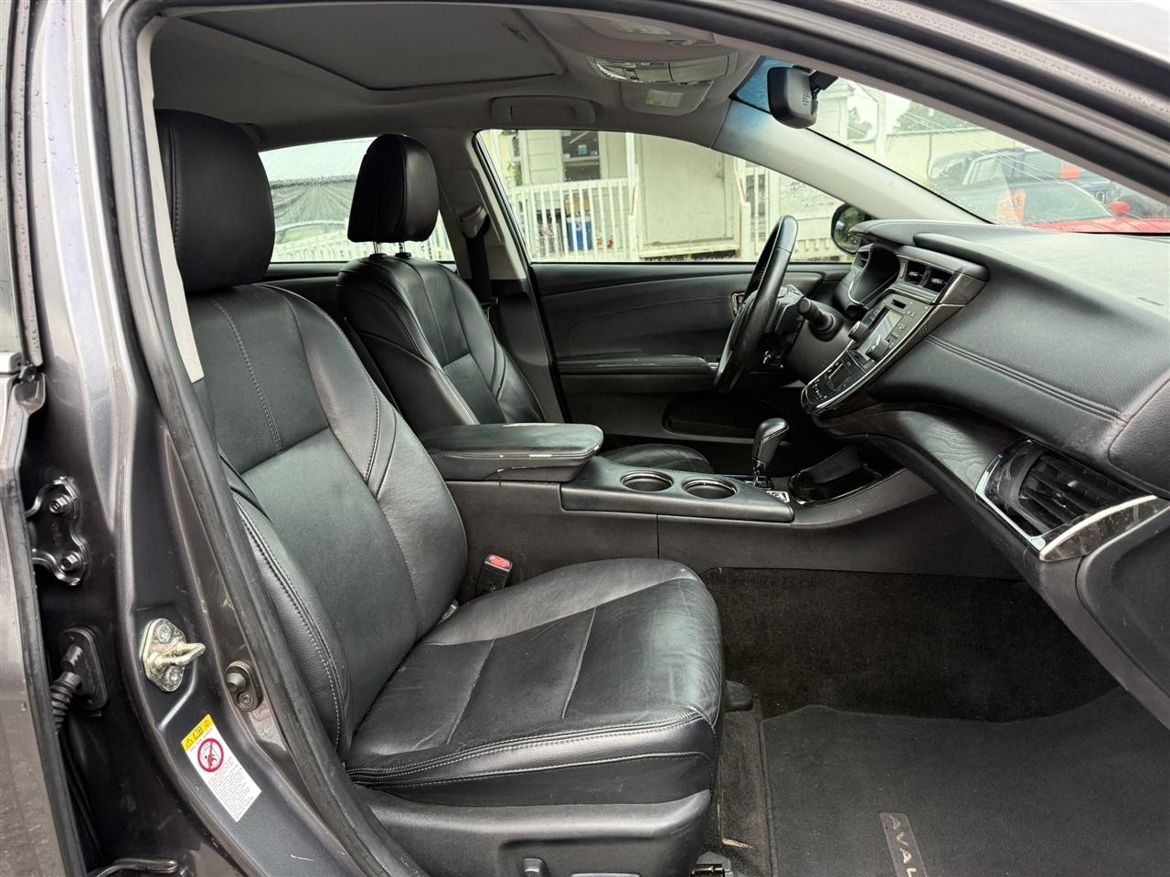 Toyota Avalon  2016