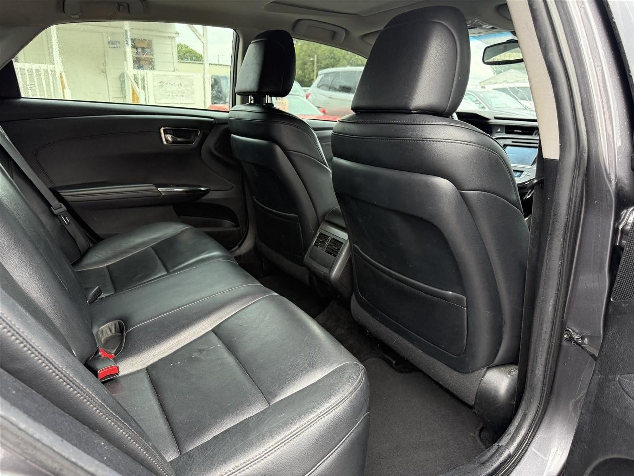 Toyota Avalon  2016