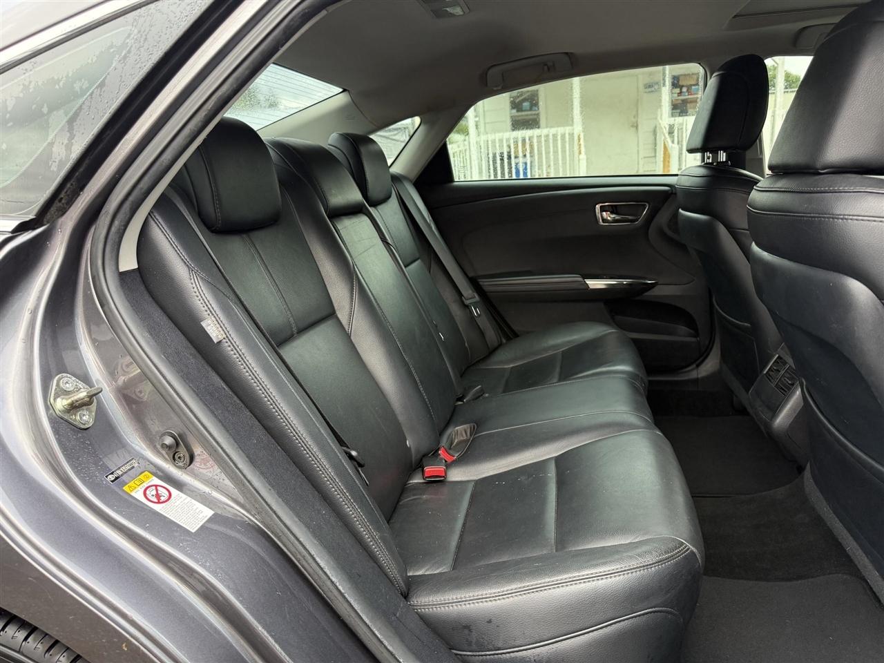 Toyota Avalon  2016