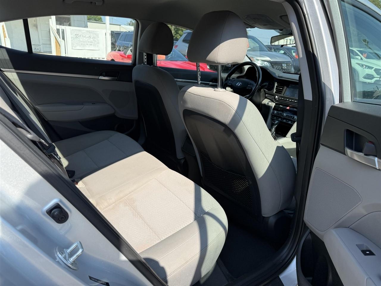 Hyundai Elantra  2020