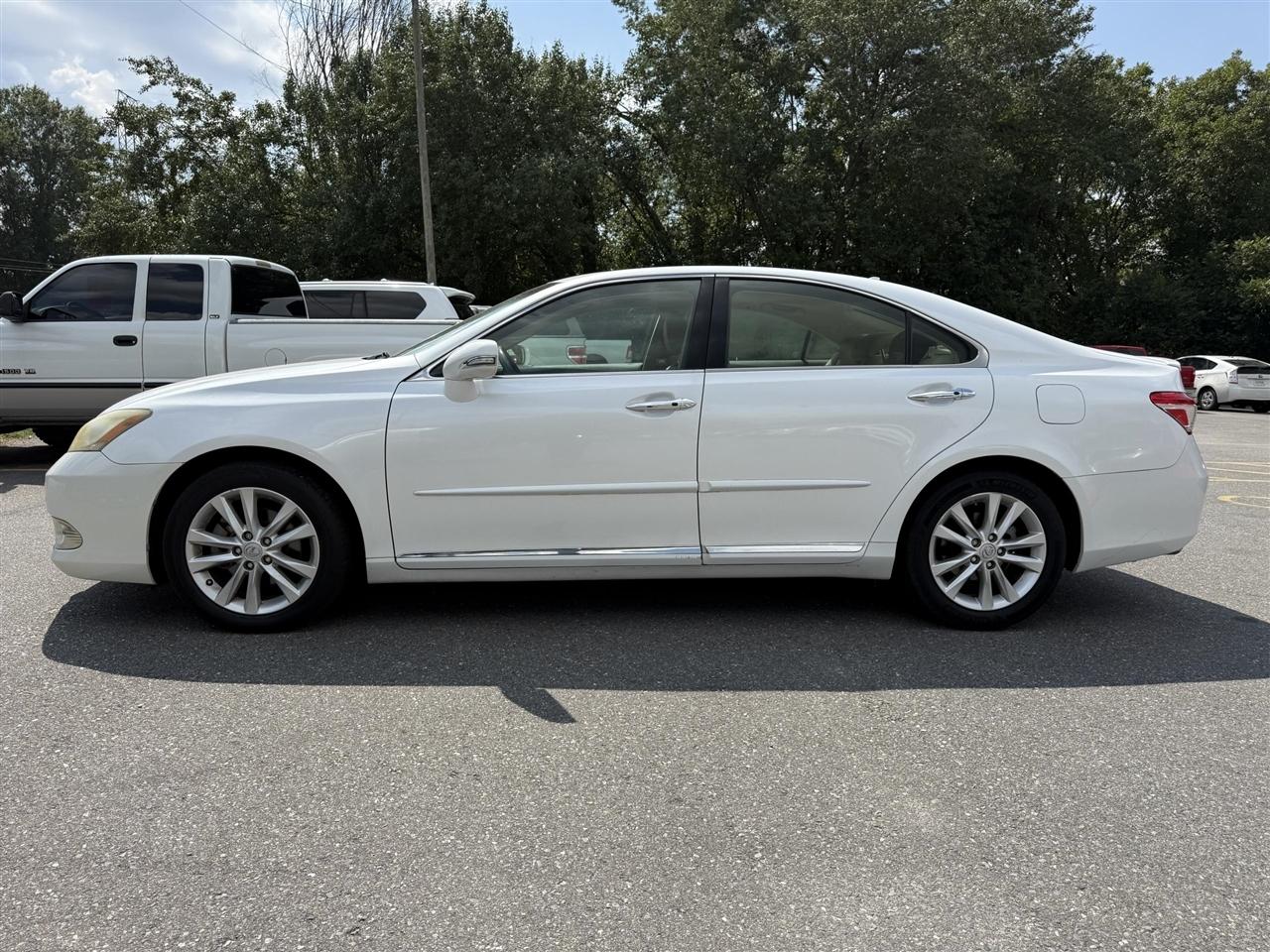 Lexus ES 350  2010