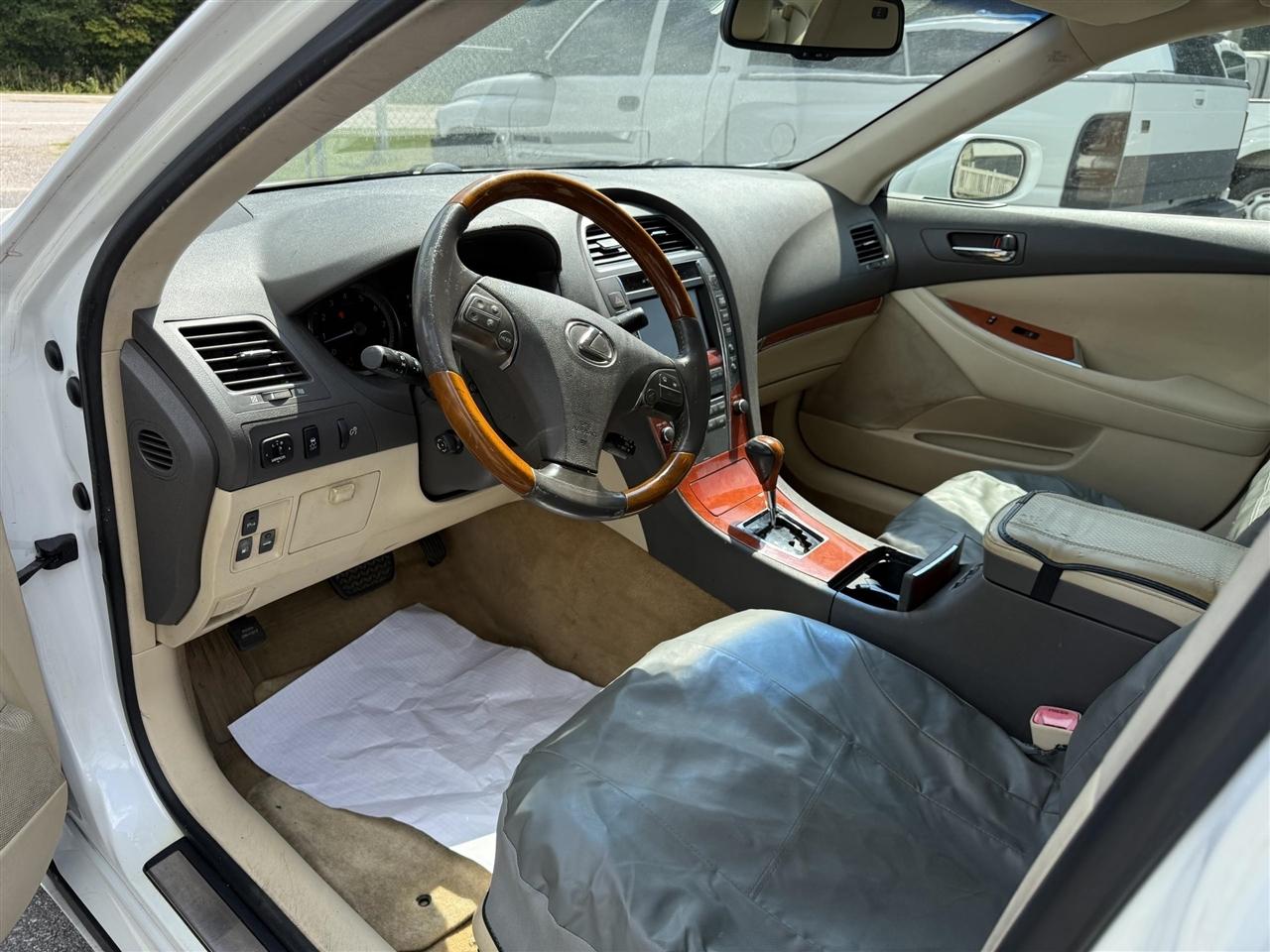 Lexus ES 350  2010