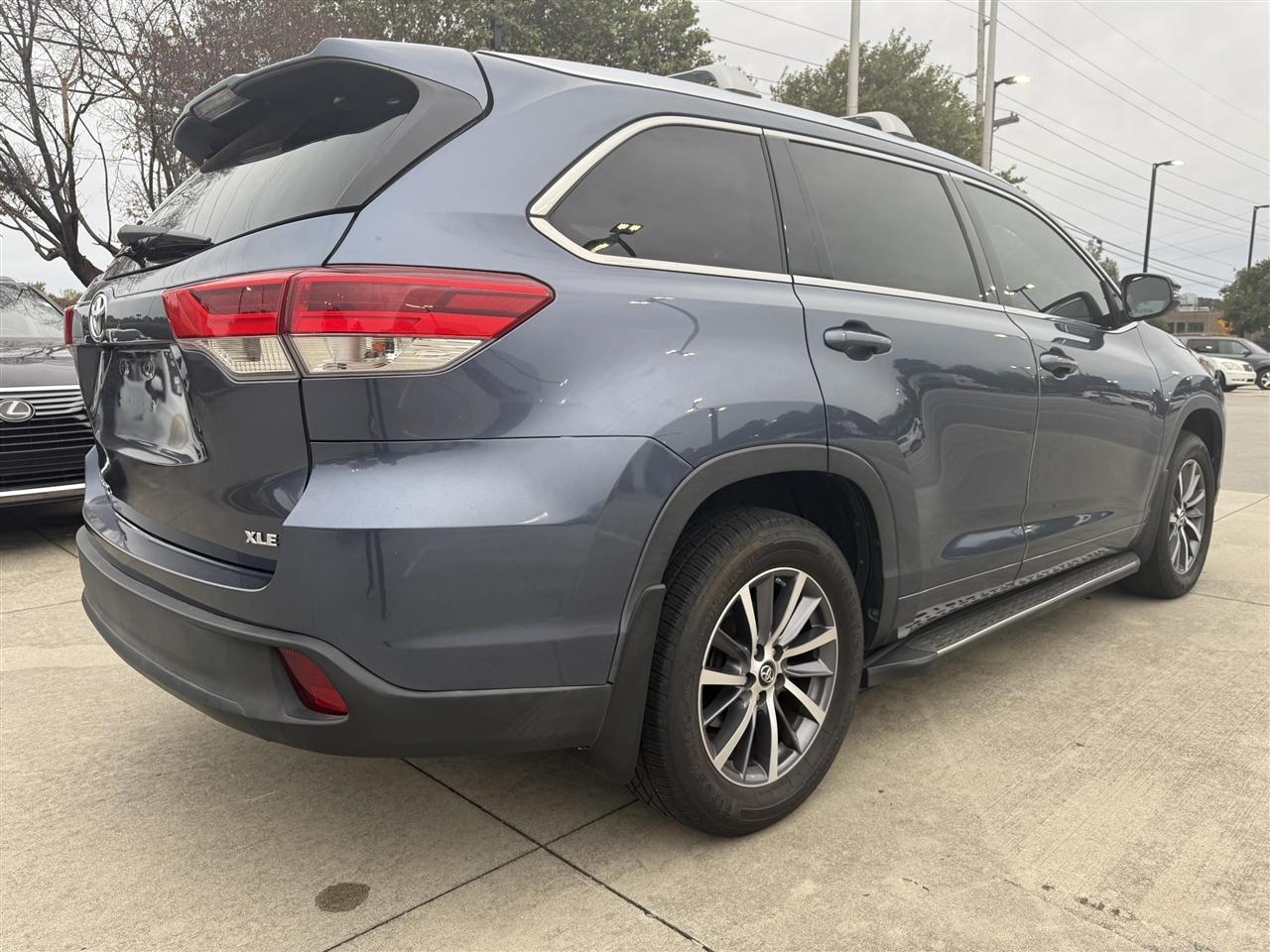 Toyota Highlander  2017