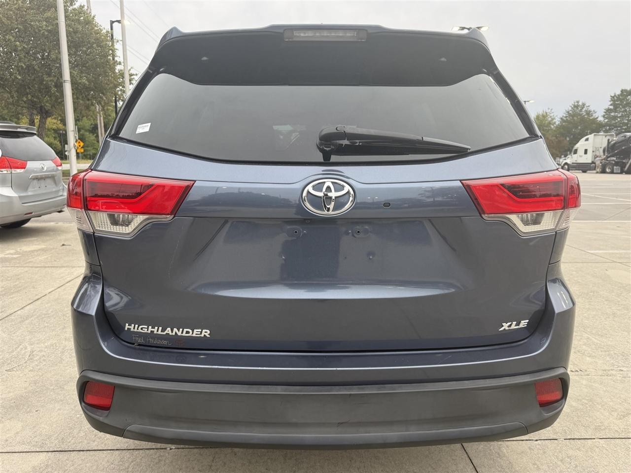 Toyota Highlander  2017