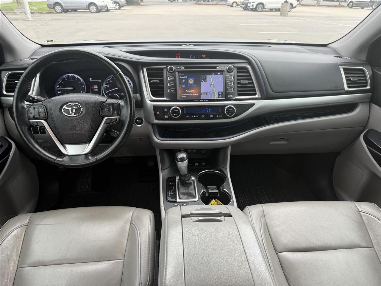 Toyota Highlander  2017