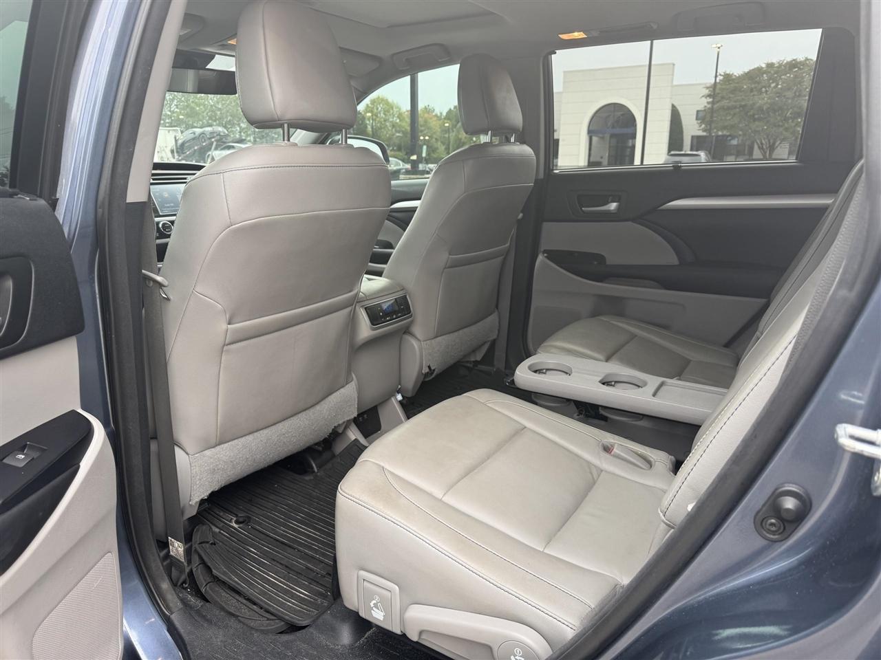 Toyota Highlander  2017
