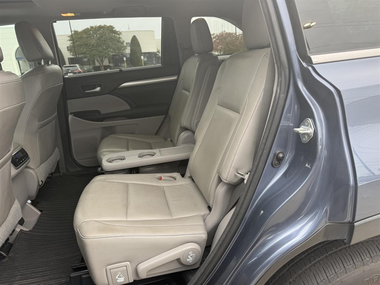 Toyota Highlander  2017