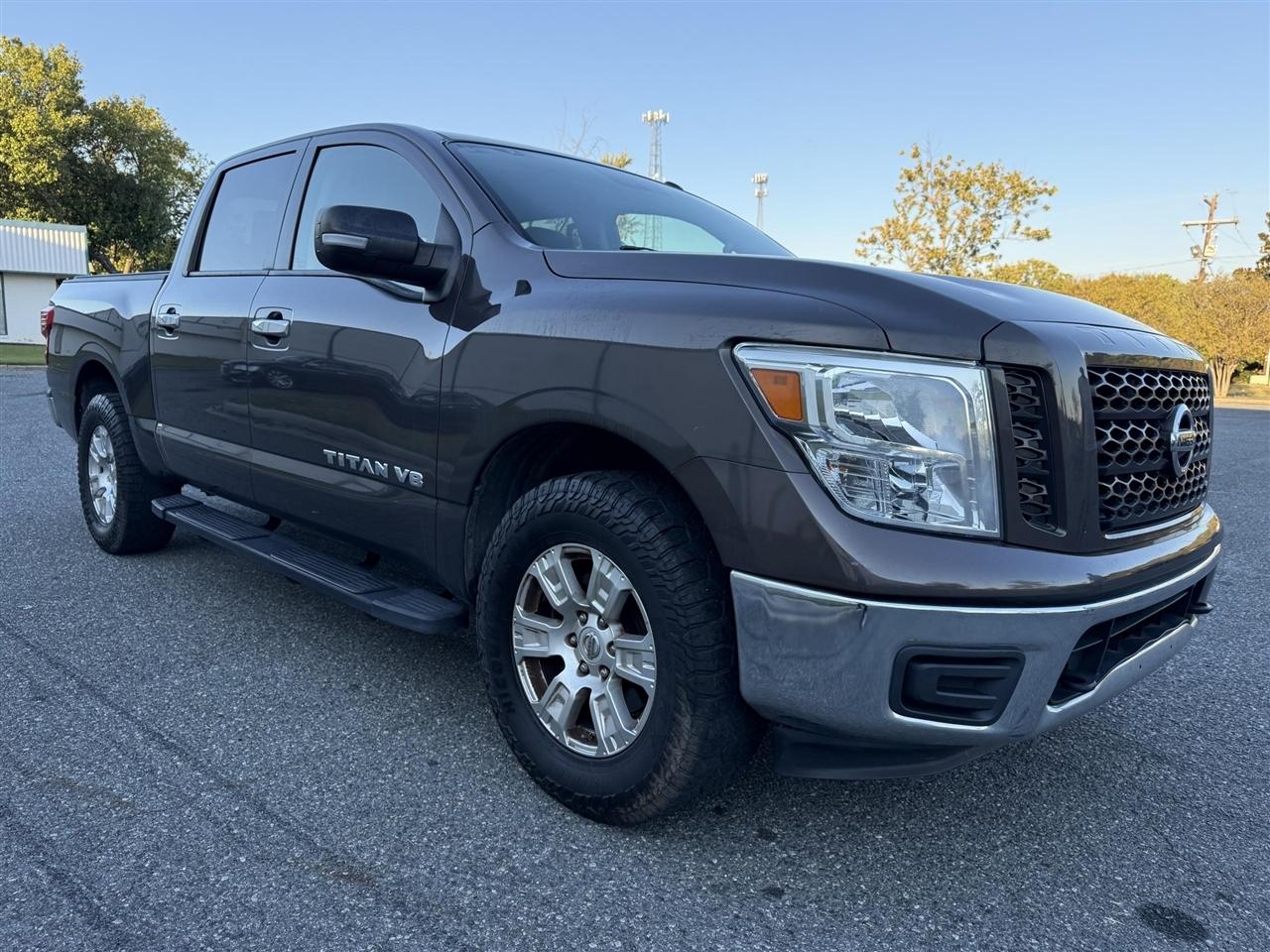 Nissan Titan  2019