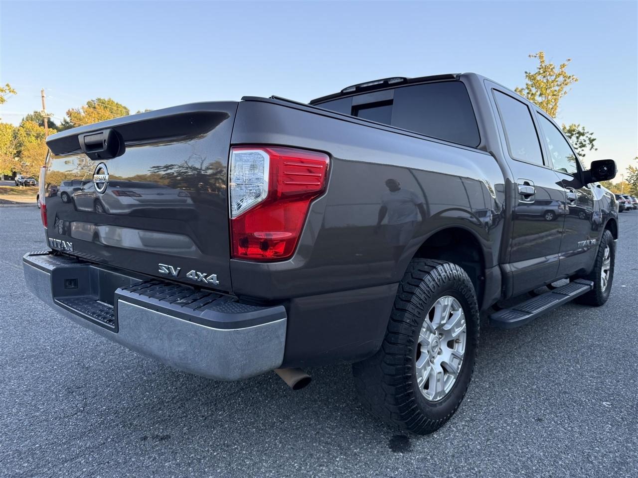 Nissan Titan  2019