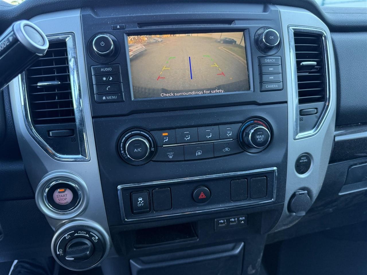 Nissan Titan  2019