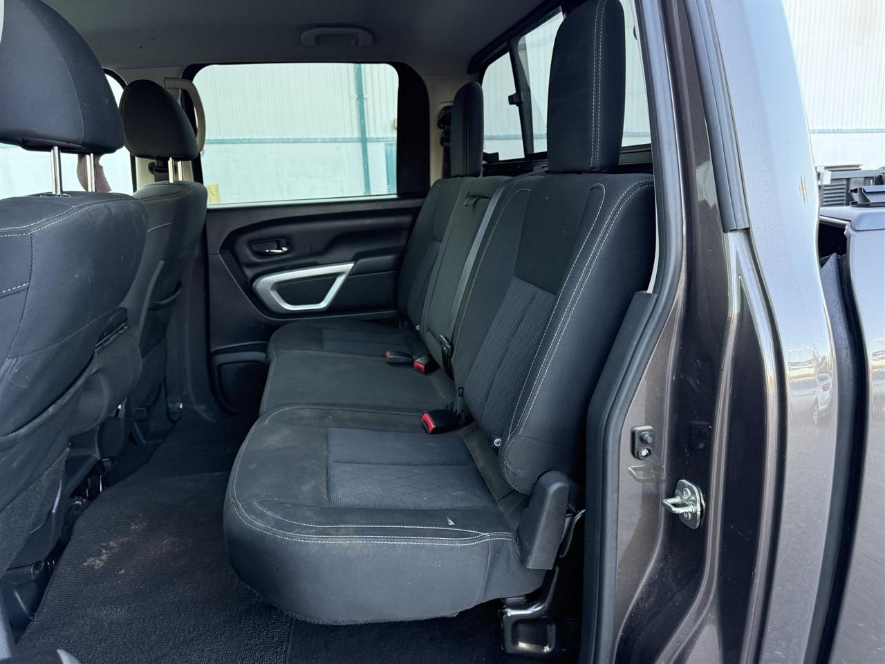 Nissan Titan  2019