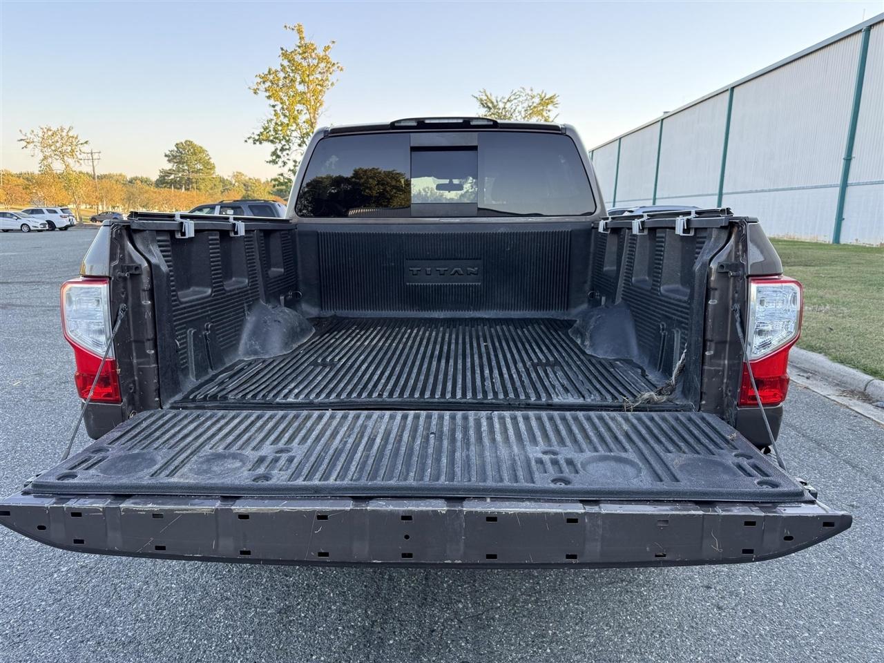 Nissan Titan  2019