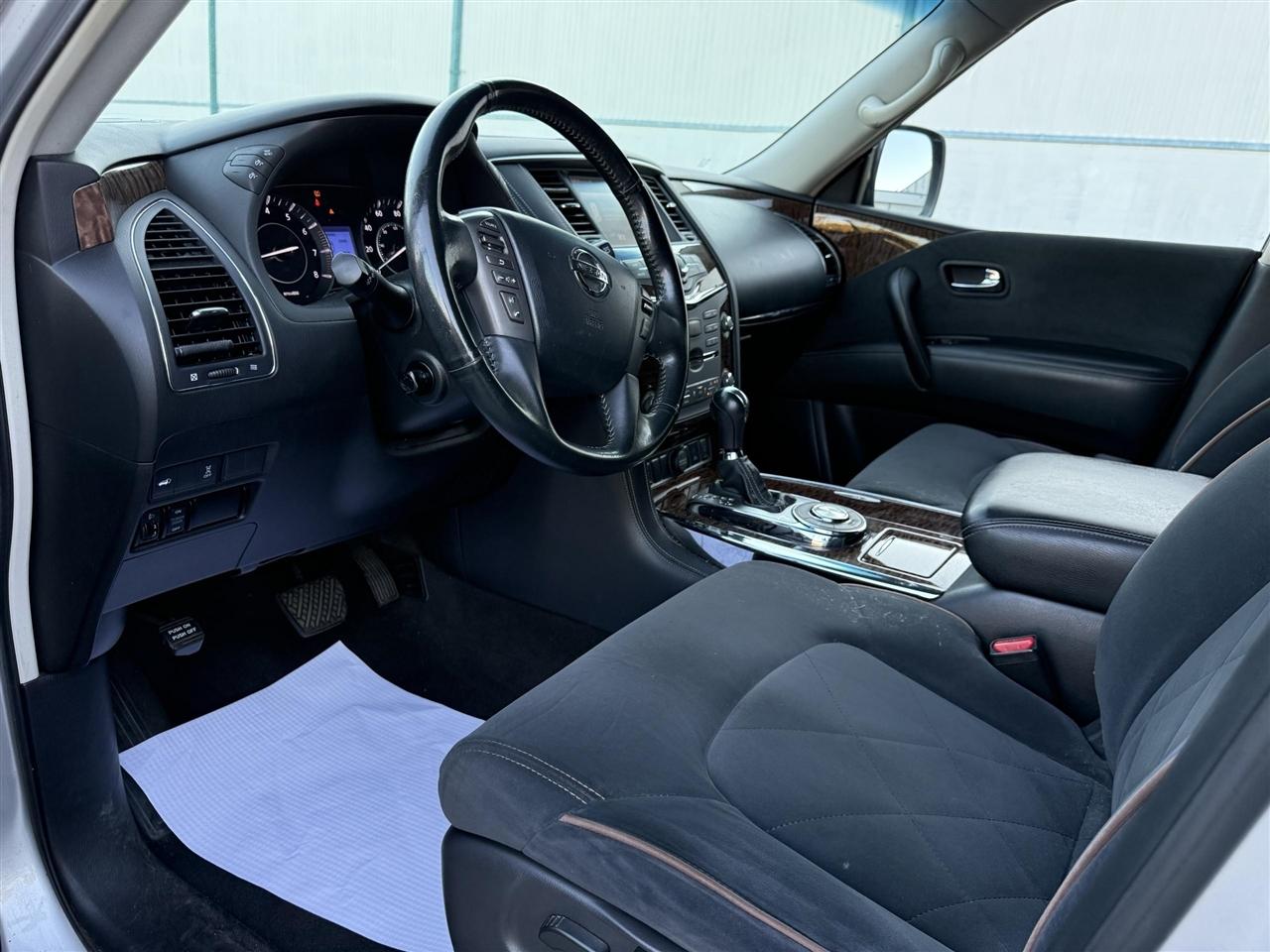 Nissan Armada  2017