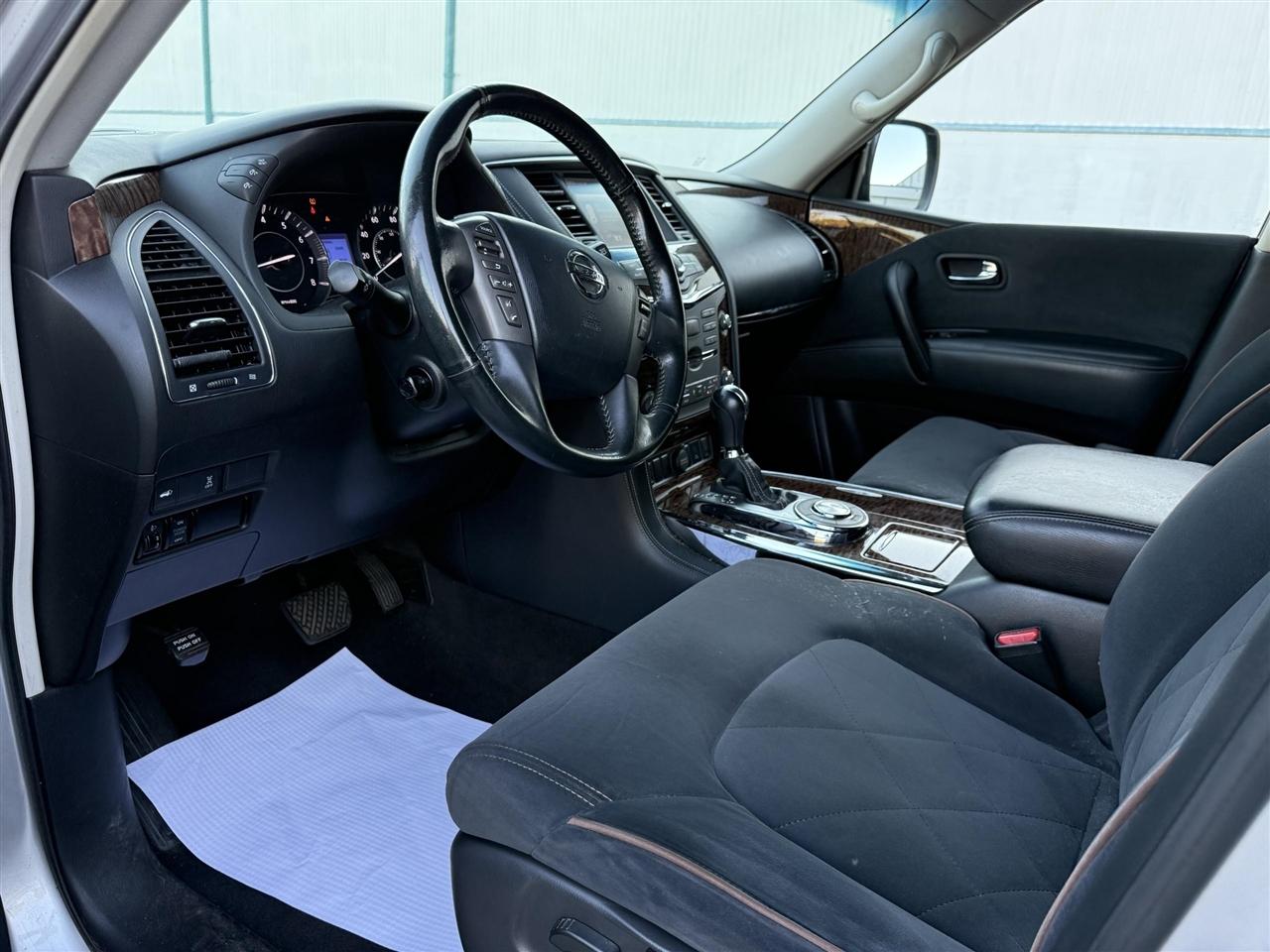 Nissan Armada  2017