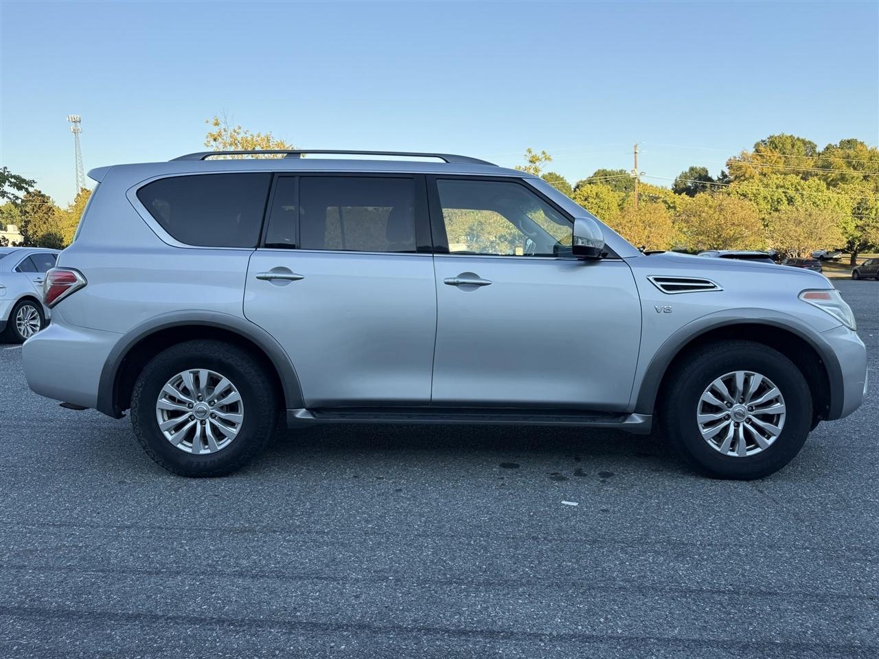 Nissan Armada  2017