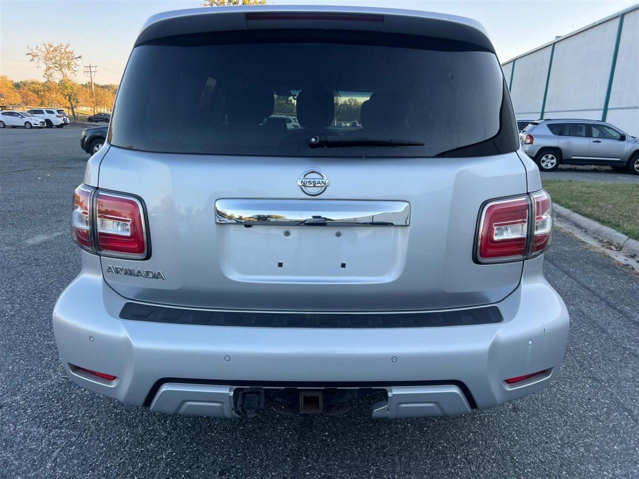Nissan Armada  2017