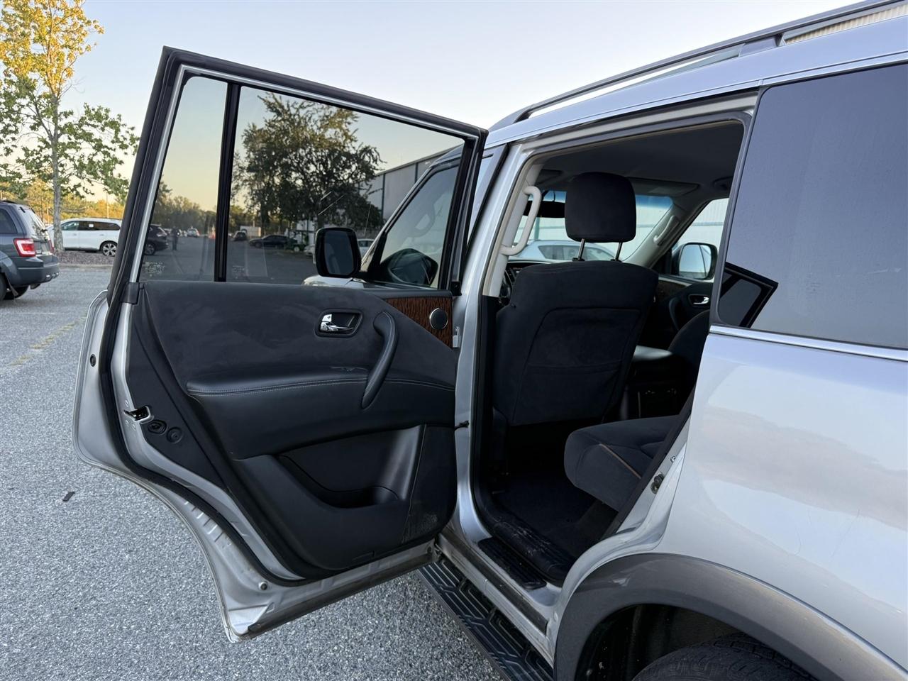 Nissan Armada  2017