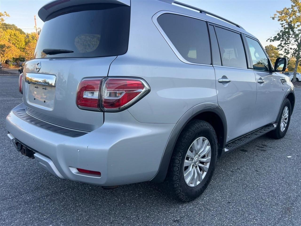 Nissan Armada  2017