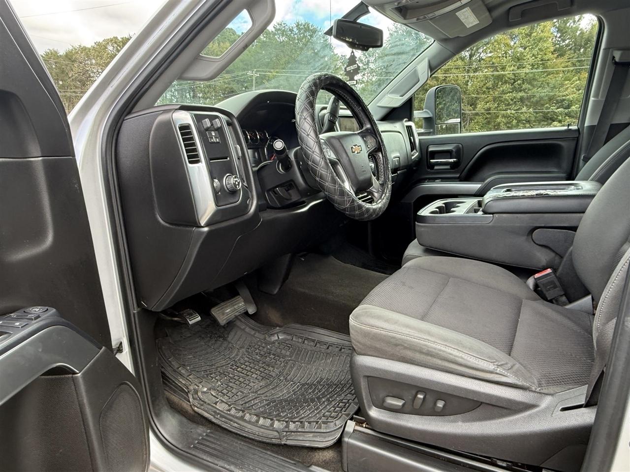 Chevrolet Silverado 2500HD  2015