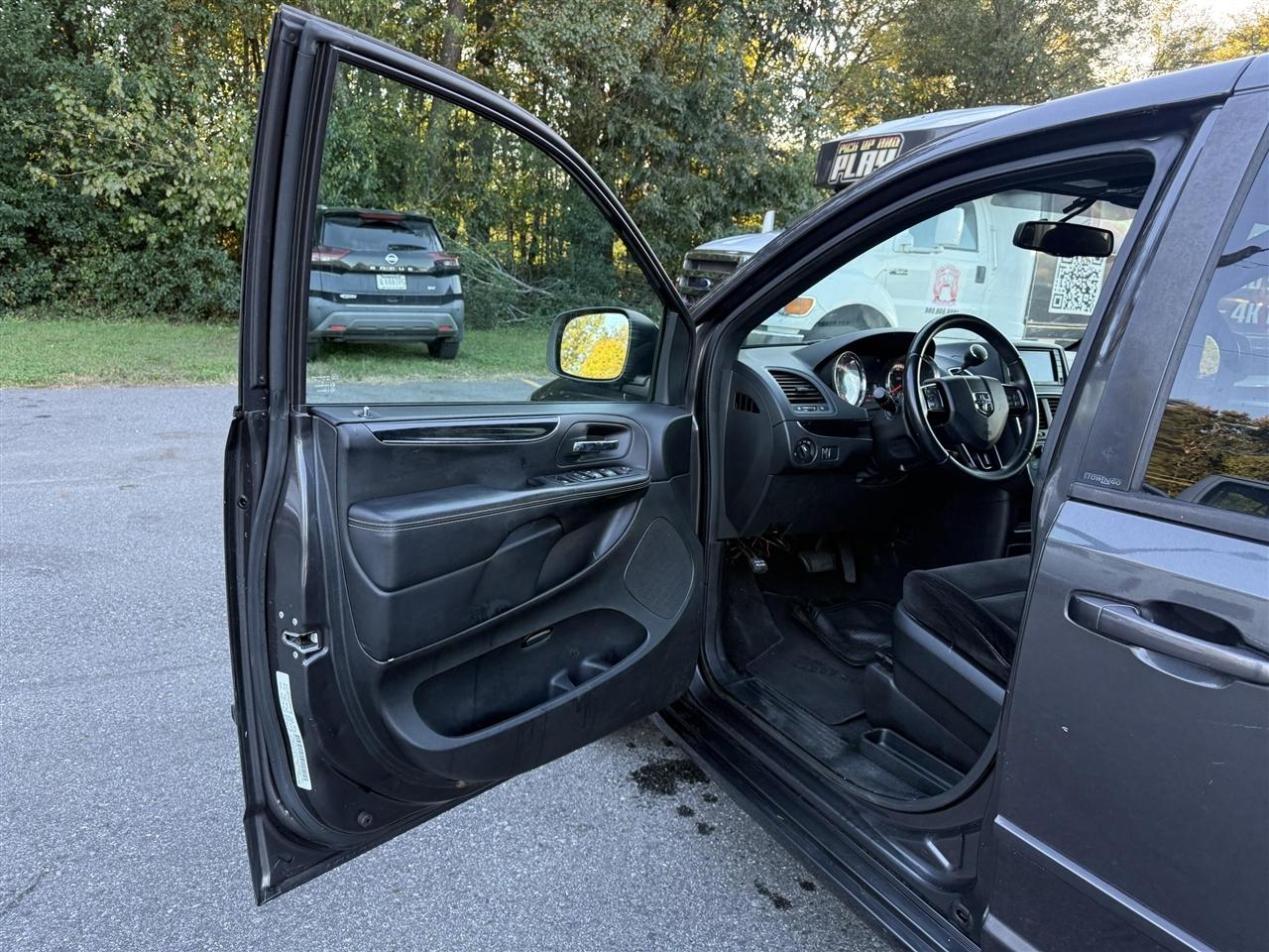 Dodge Grand Caravan  2014