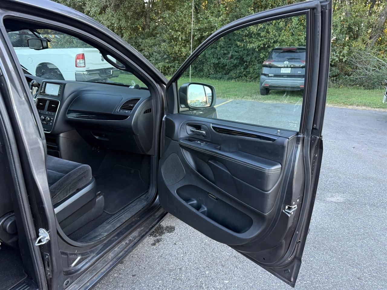 Dodge Grand Caravan  2014