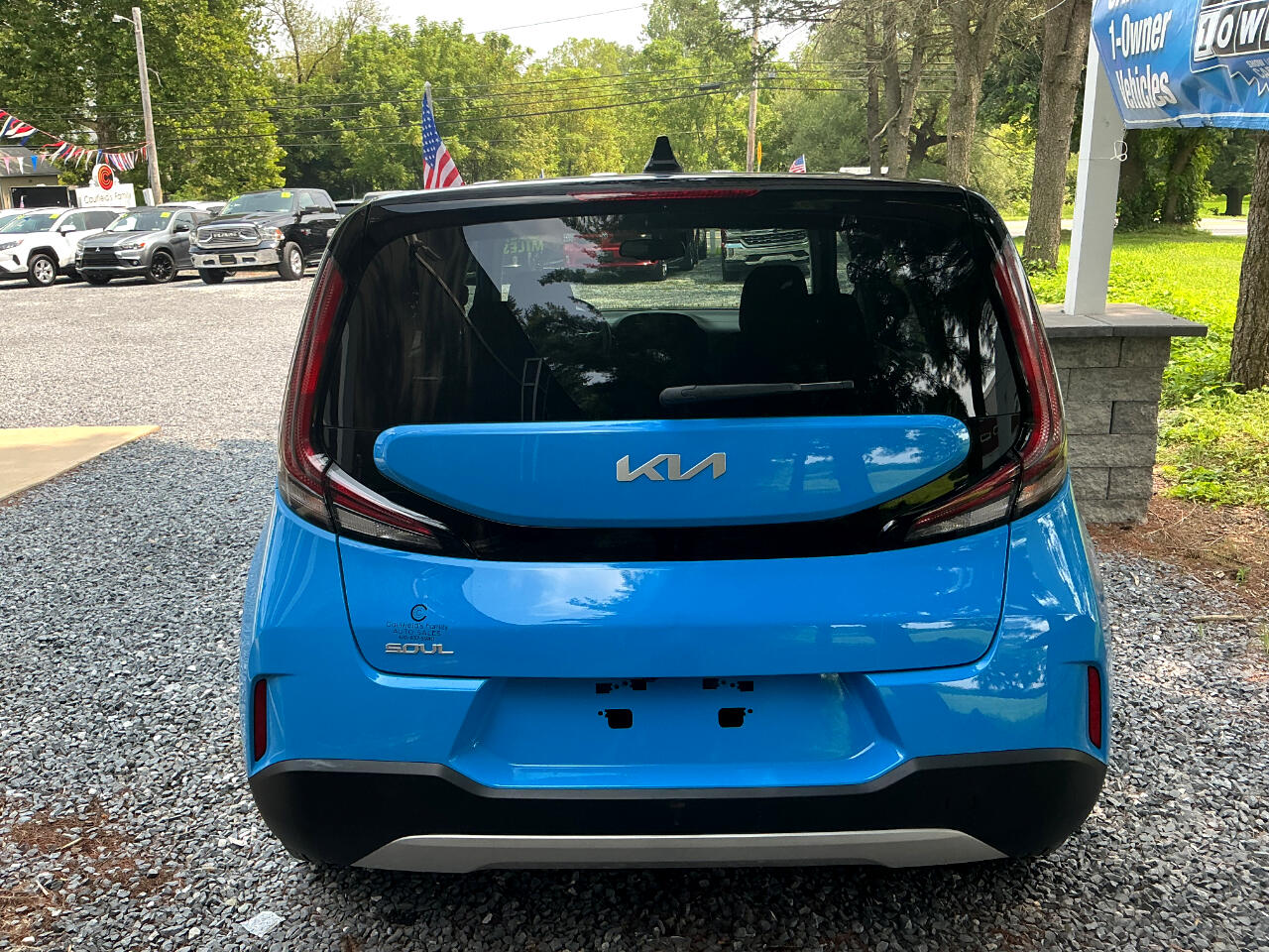 2025 Kia Soul S photo 2