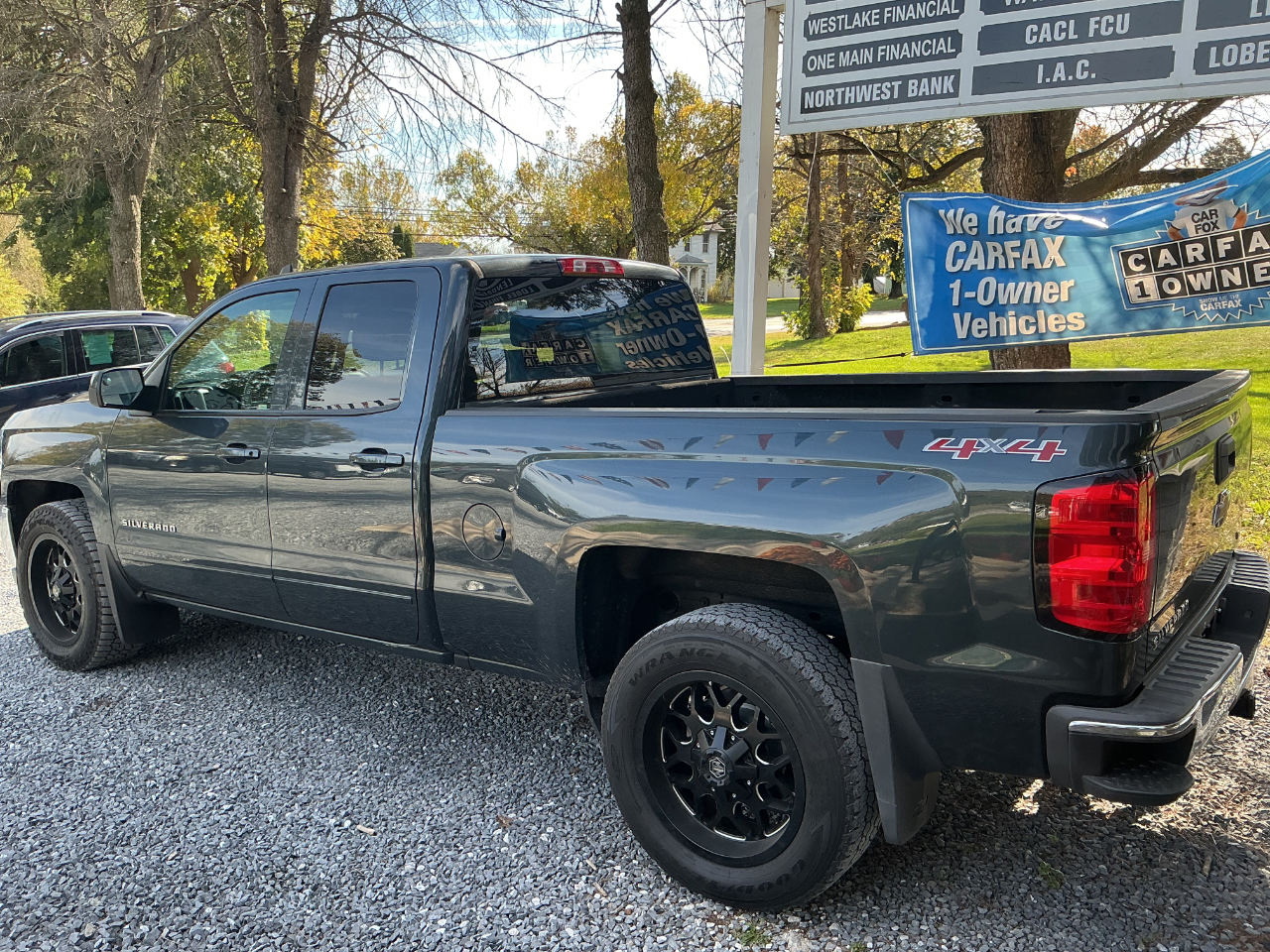 Chevrolet Silverado 1500 4WD Double Cab 143.5" LT w/1LT 2017 Chevrolet Silverado 1500 4WD Double Cab 143.5" LT w/1LT 2017