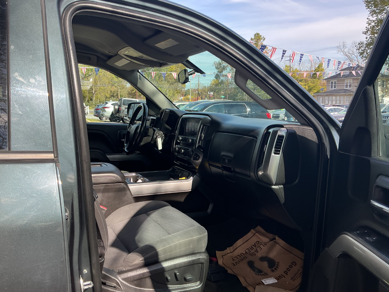 Chevrolet Silverado 1500 4WD Double Cab 143.5" LT w/1LT 2017 Chevrolet Silverado 1500 4WD Double Cab 143.5" LT w/1LT 2017