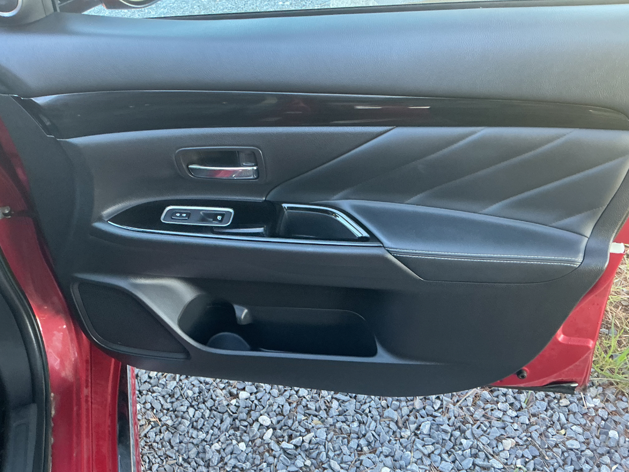 Mitsubishi Outlander PHEV SEL S-AWC 2018 Mitsubishi Outlander PHEV SEL S-AWC 2018