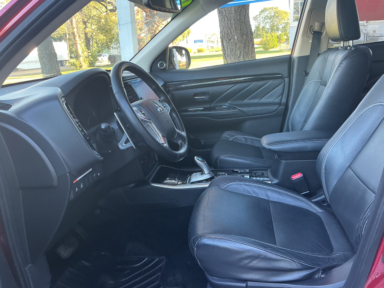 Mitsubishi Outlander PHEV SEL S-AWC 2018