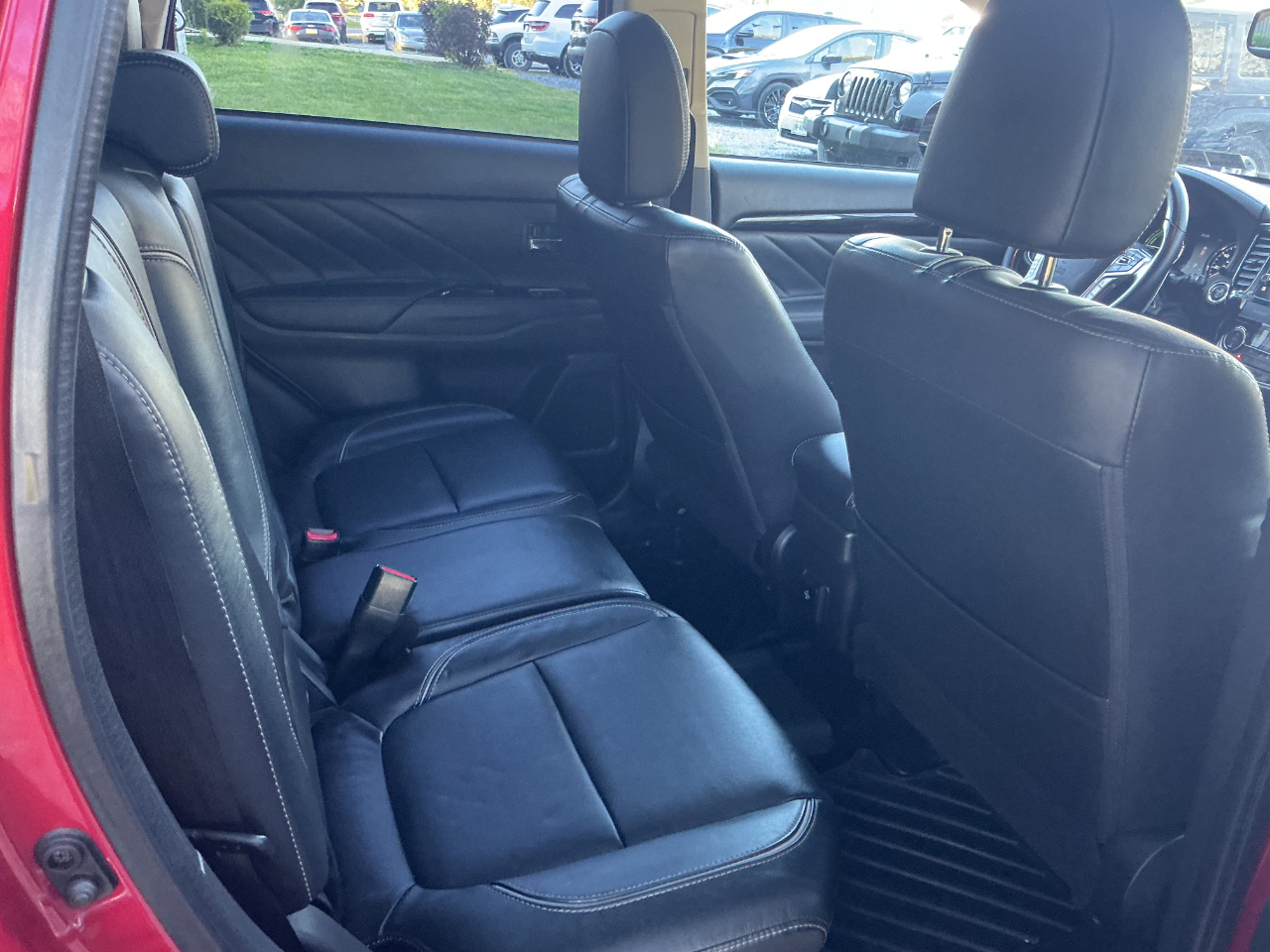 Mitsubishi Outlander PHEV SEL S-AWC 2018