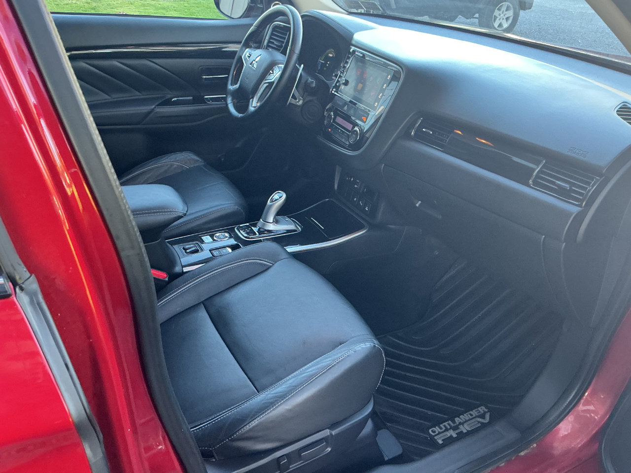 Mitsubishi Outlander PHEV SEL S-AWC 2018