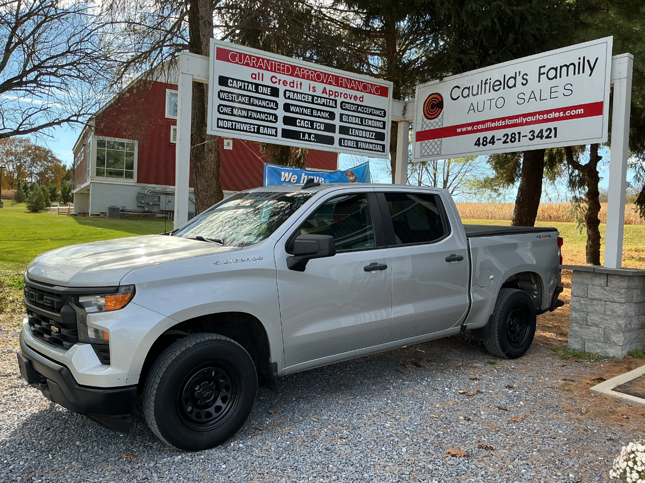 2022 Chevrolet Silverado 1500 4WD Crew Cab 147" Work Truck