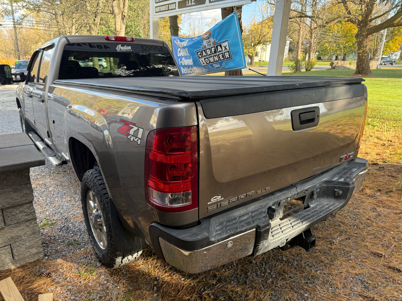 GMC Sierra 2500HD 4WD Crew Cab 167.7" SLE 2013 GMC Sierra 2500HD 4WD Crew Cab 167.7" SLE 2013