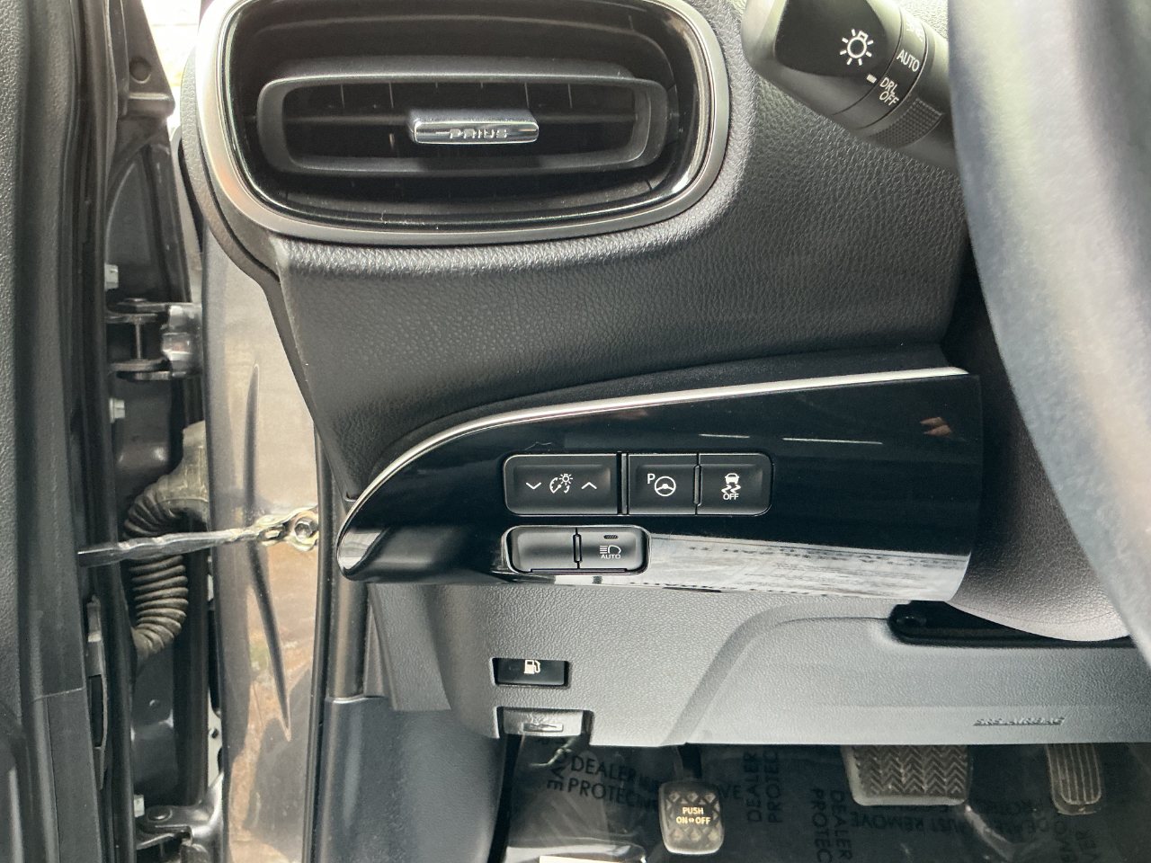 Toyota Prius XLE 2022